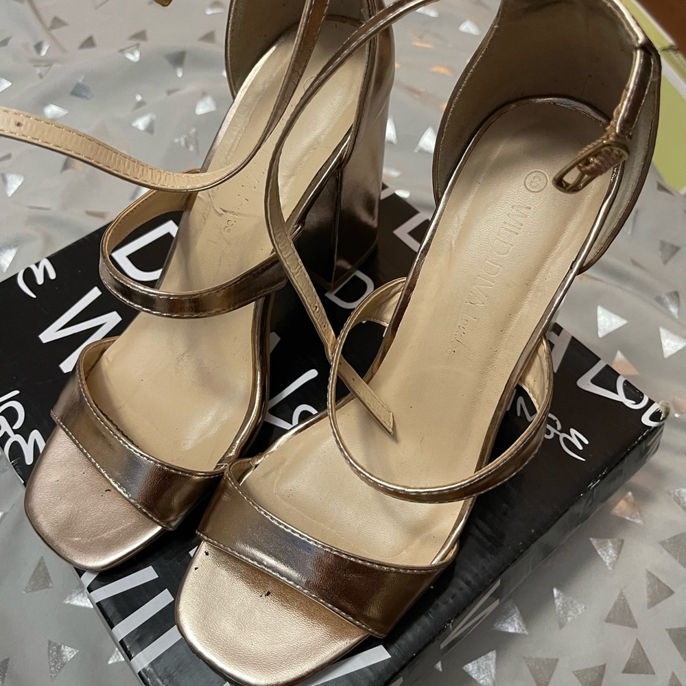 Rose gold bronze block comfortable heels